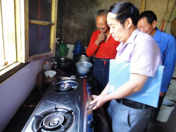 聚奎鎮(zhèn)沼氣池建設項目通過縣級驗收